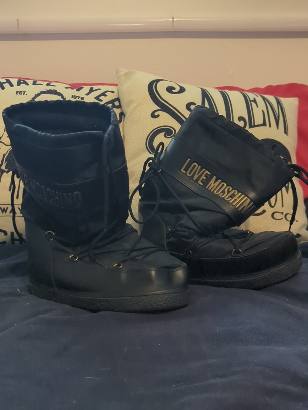 Authentic‎ Moschino Black Quilted Logo Snow Boots Size 38